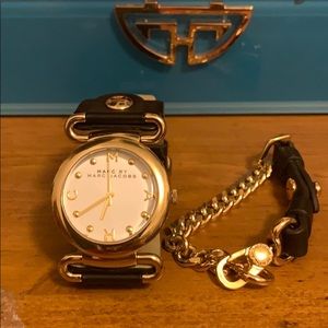 Marc by Marc Jacobs MBM1304 Watch + Bracelet
